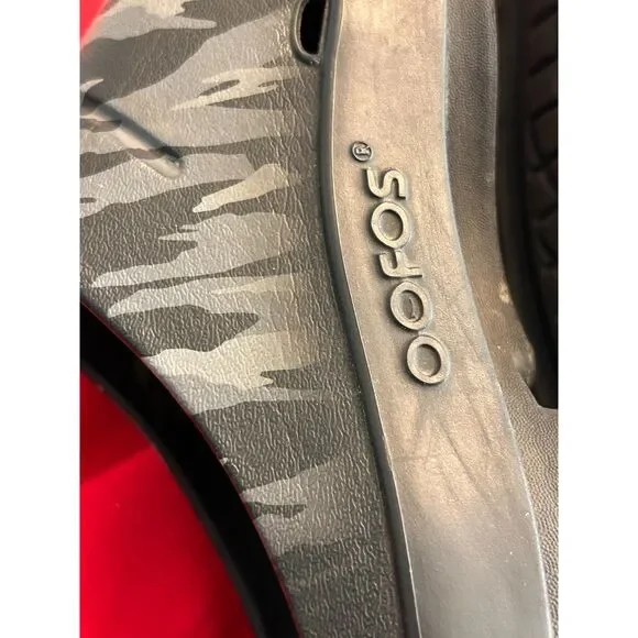 Oofos Camo Recovery Clogs M9 W11 - Picture 5 of 6